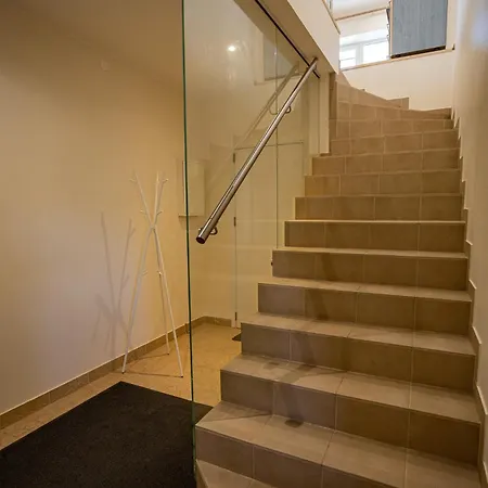 Romi شقة بارنو